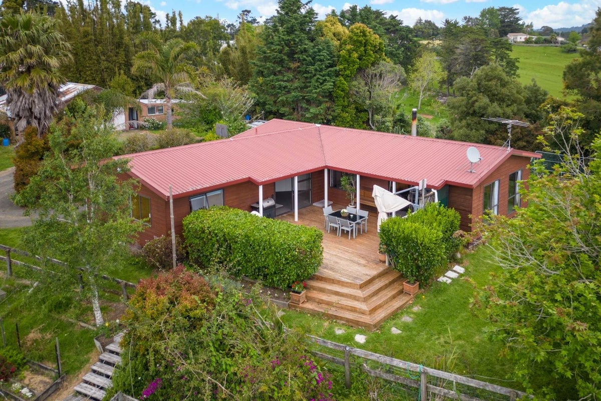 149 Forest Hill Road, Henderson, Auckland - Carousel 1
