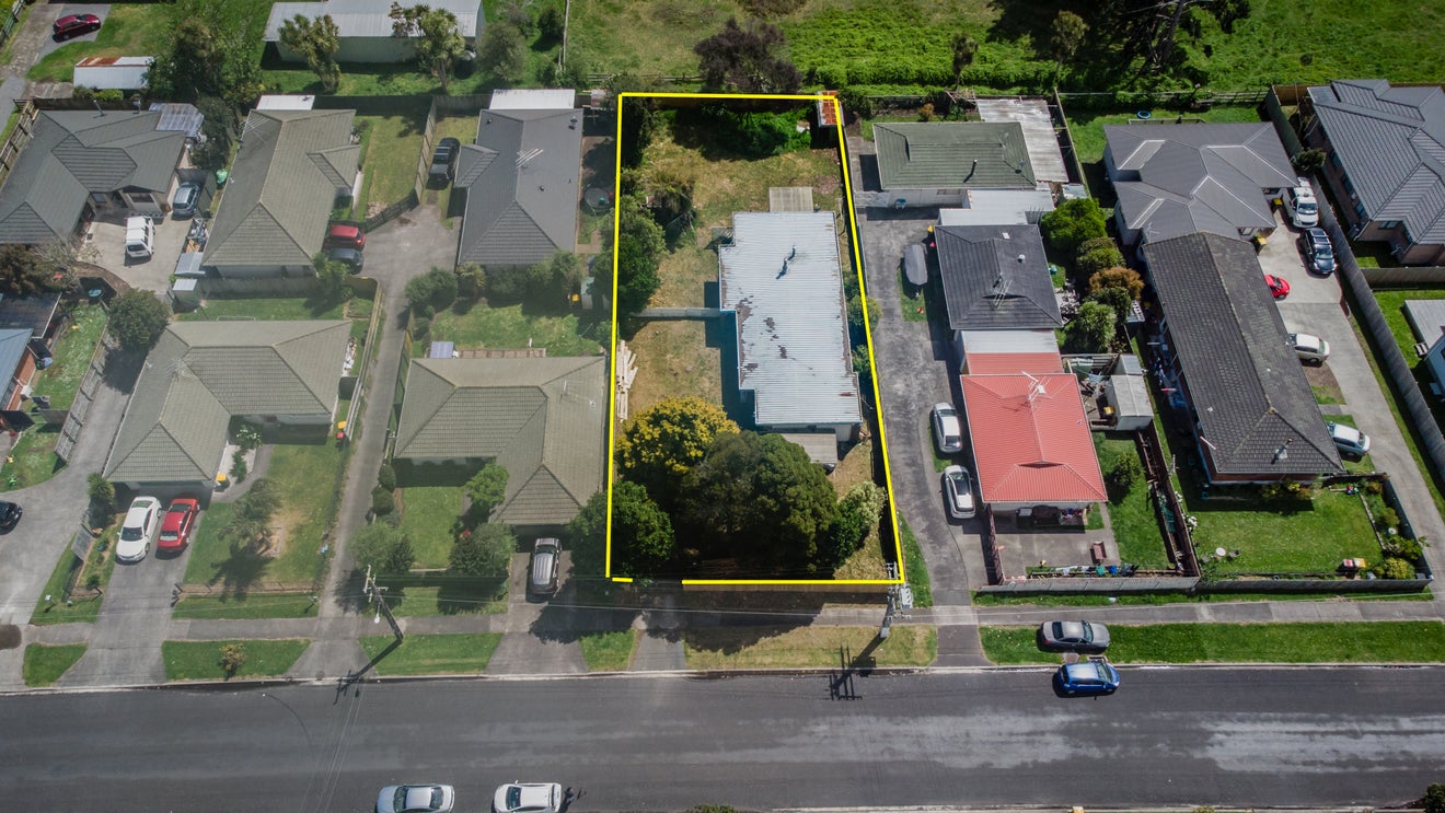 34 Berwyn Avenue, Takanini, Auckland - Carousel 1