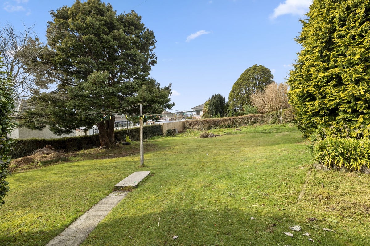 279 Helensburgh Road, Helensburgh, Dunedin - Carousel 2