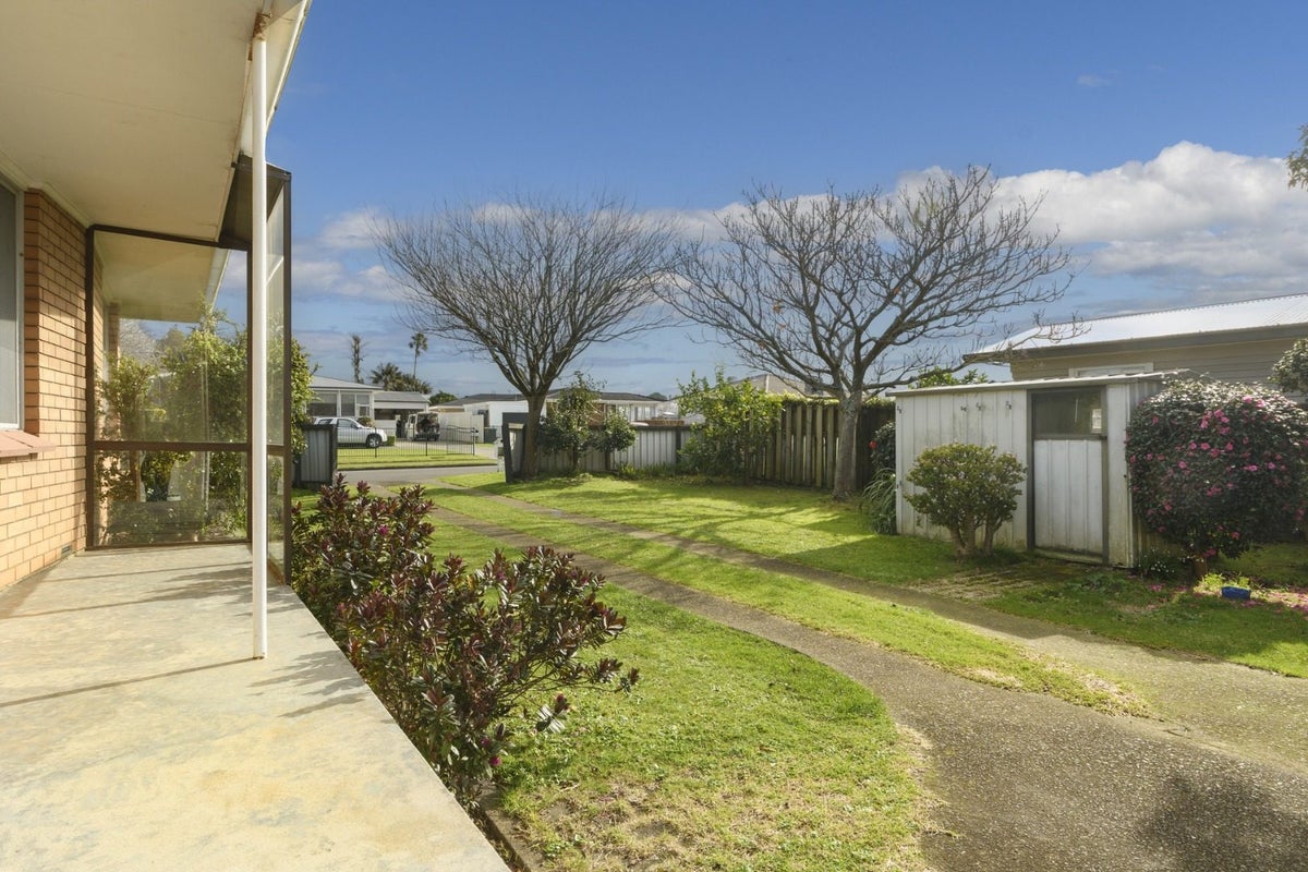 5A Laing Place, Otumoetai, Tauranga - Carousel 14