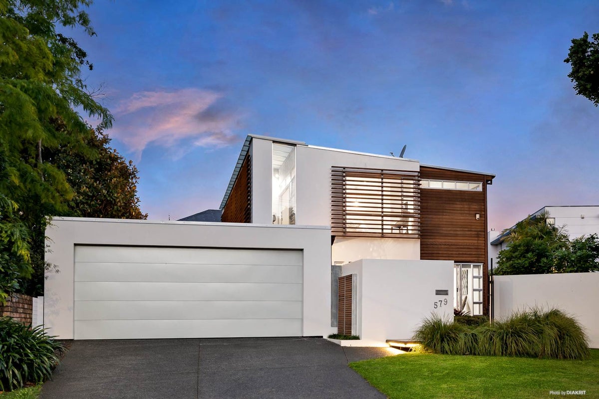 579 Riddell Road, Glendowie, Auckland - Carousel 2