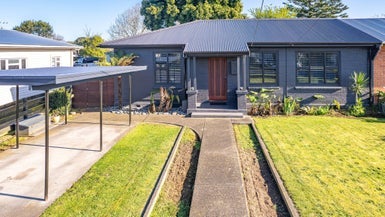 37 Kitchener Street, Whanganui East, Whanganui - Carousel 1