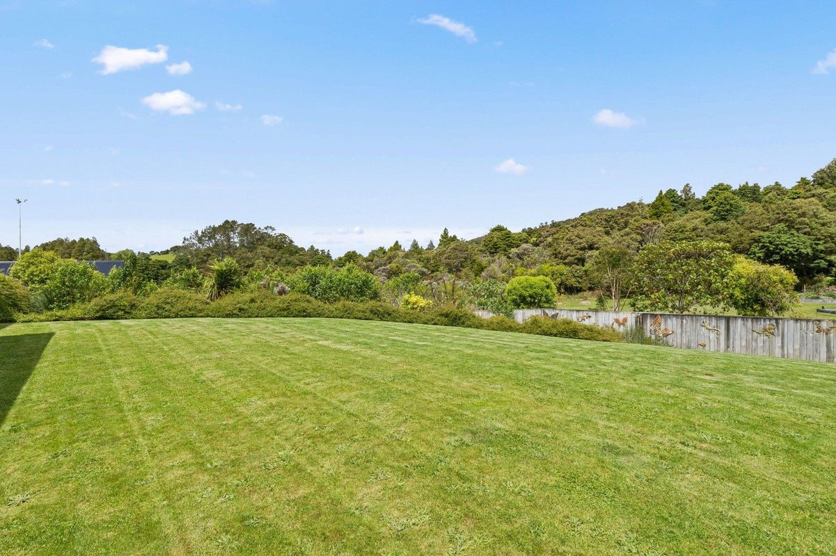 130 Karanui Road, Kamo - Carousel 24