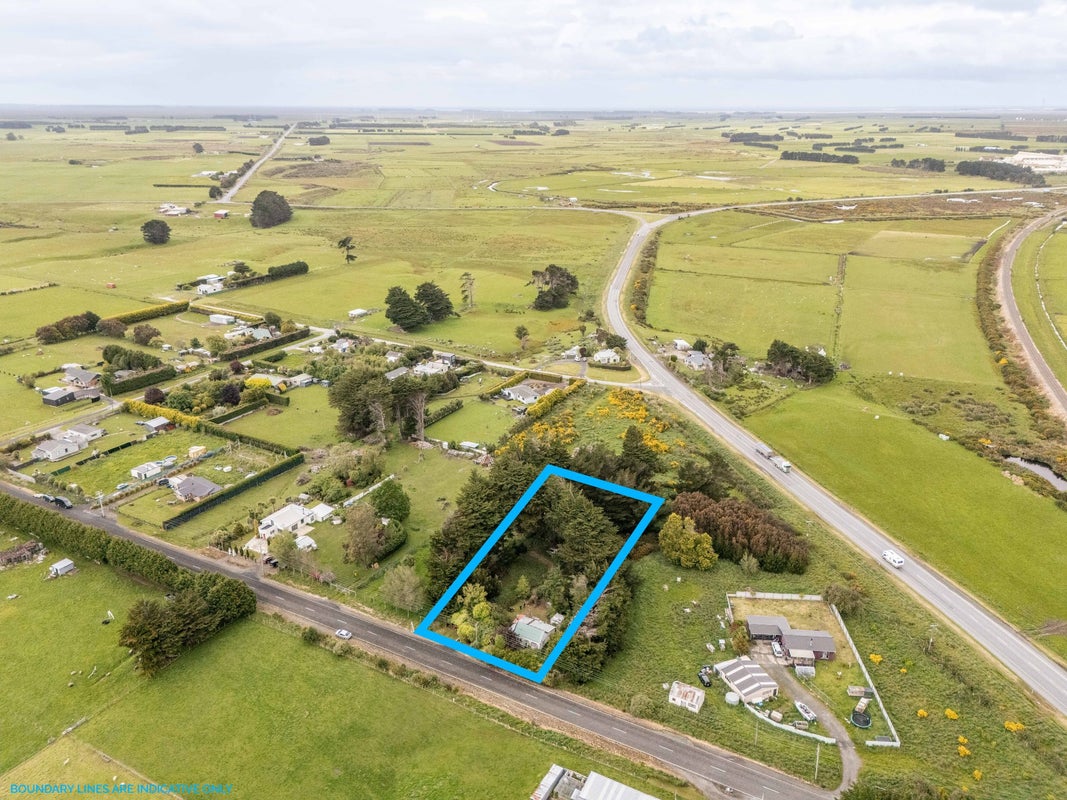 16 Blyth Street, Woodend, Invercargill - Carousel 1