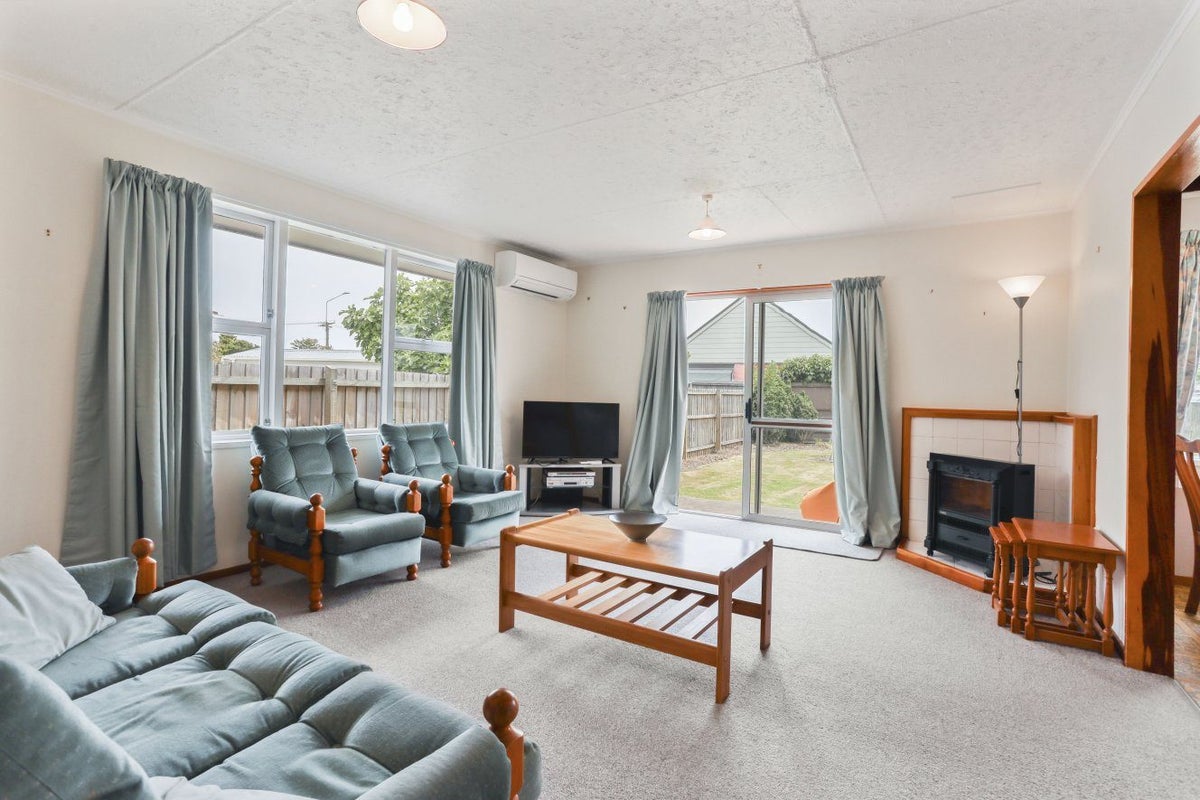 3 La Perouse Place, Northcote, Christchurch - Carousel 2