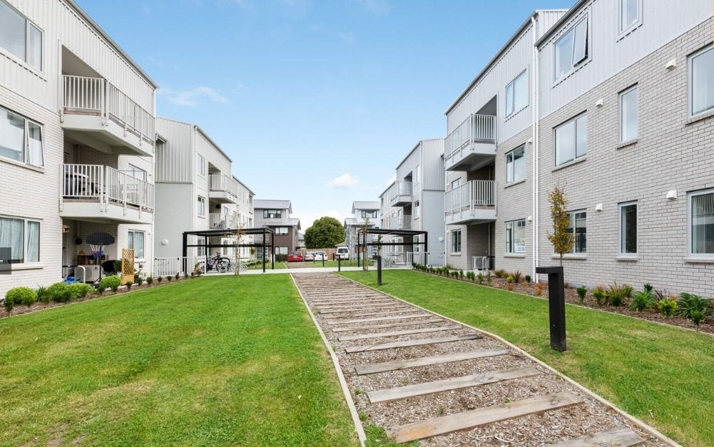 206/28B Eileen Newey Place, Henderson, Auckland - Carousel 2