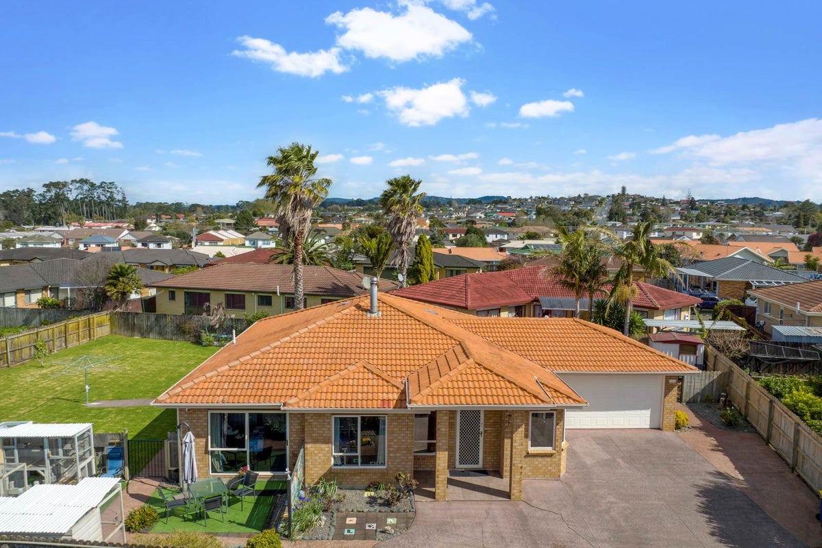 9 Martin Jugum Lane, Ranui, Auckland - Carousel 2