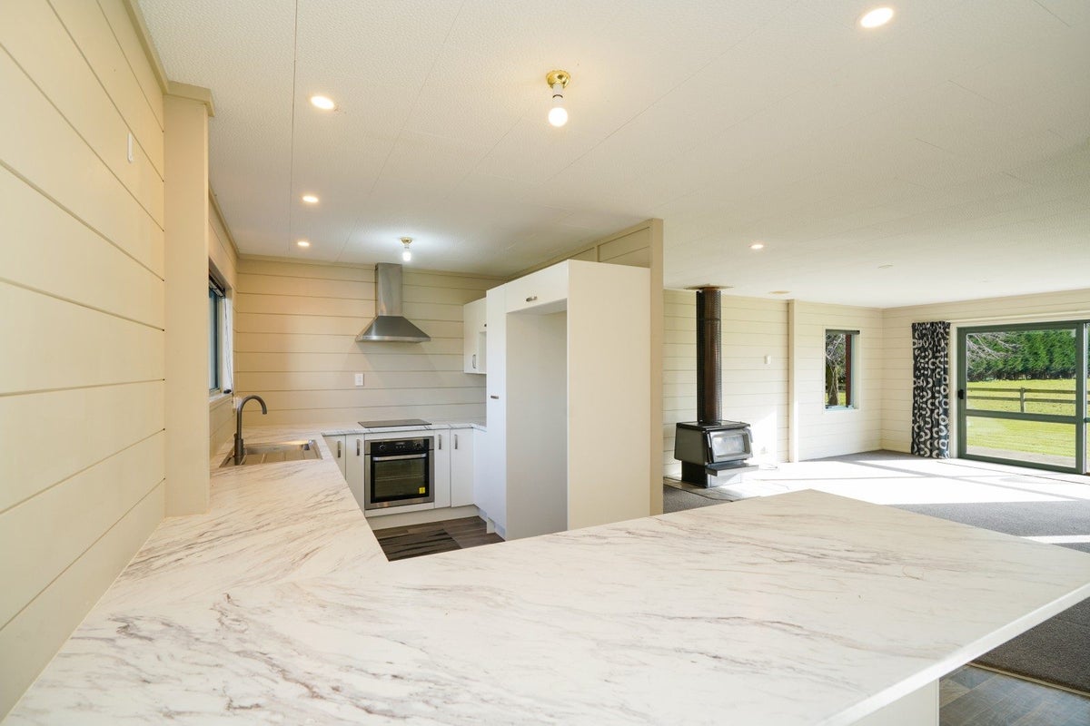 453 Rimu Road, Kennington, Invercargill - Carousel 2