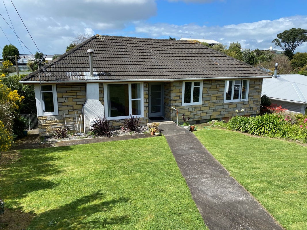 73 Bayly Road, Blagdon, New Plymouth - Carousel 1