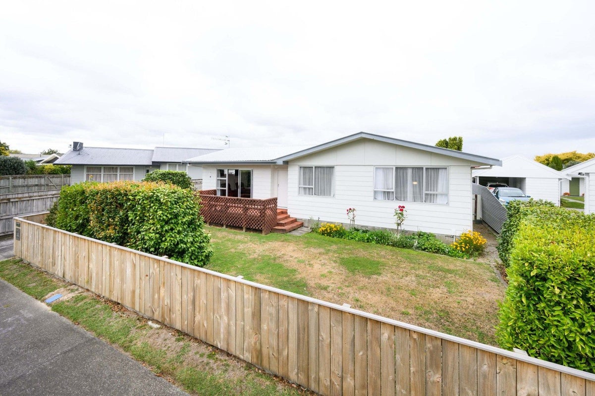 79 Apollo Parade, Milson, Palmerston North - Carousel 20