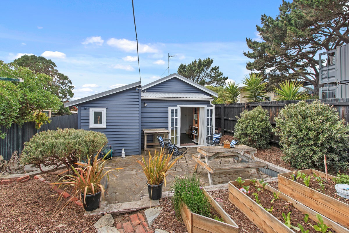 316 Marine Parade, New Brighton, Christchurch - Carousel 1