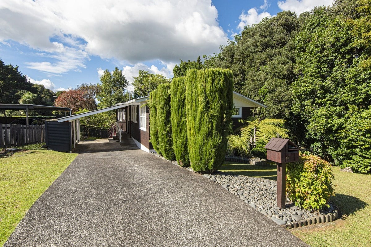 37 Crawford Crescent, Kamo, Whangarei - Carousel 1