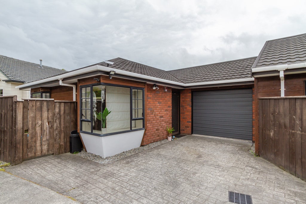 2/80 Hall Crescent , Epuni, Lower Hutt - Carousel 1