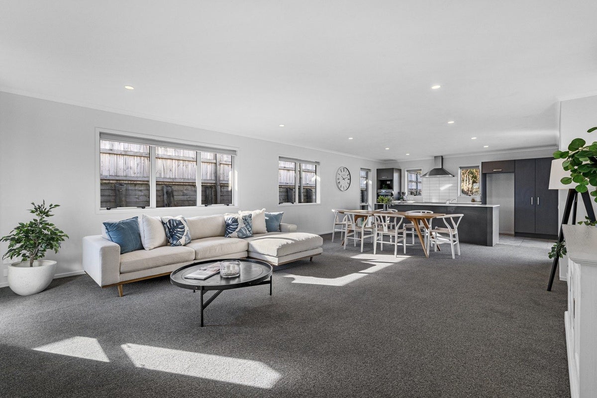 17 Kirk Lane, Ohauiti, Tauranga - Carousel 1
