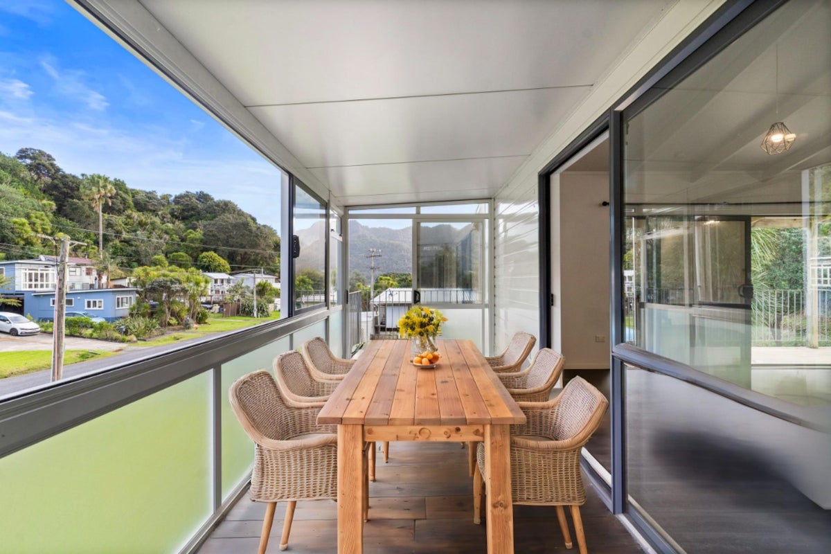 24 Foster Avenue, Huia, Auckland - Carousel 2