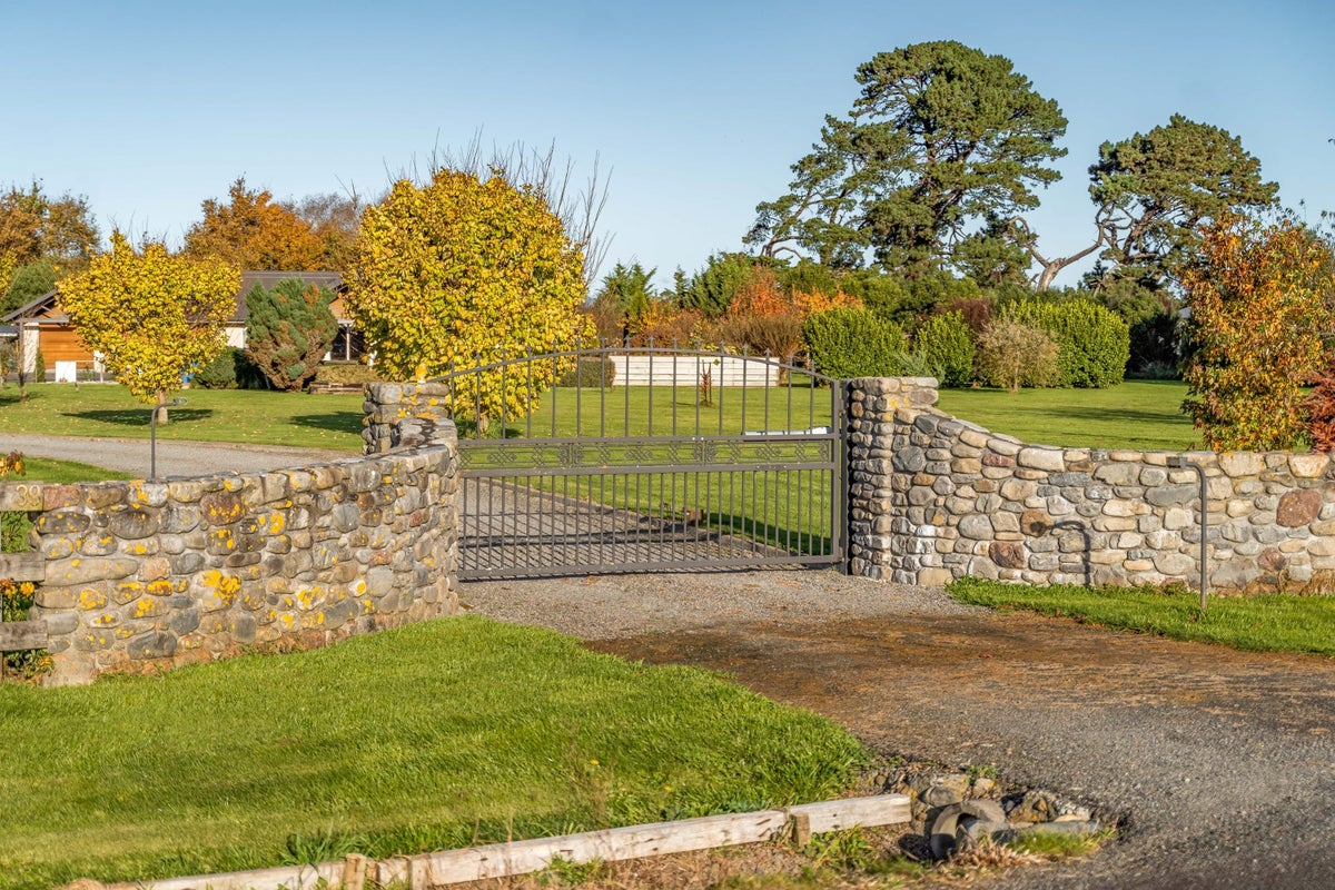 39 Welch Road, Opaki, Masterton - Carousel 33