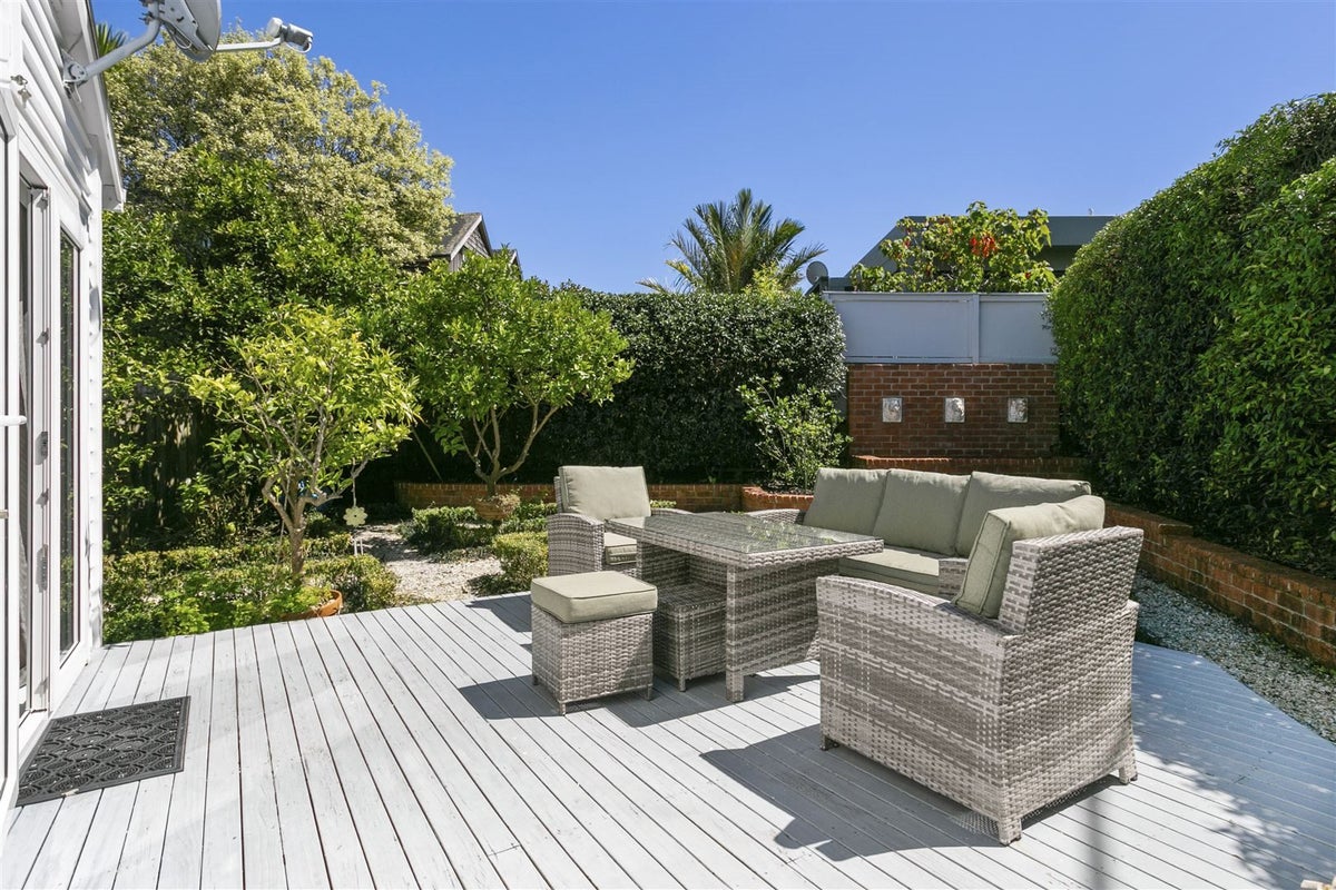 275 Lake Road, Belmont, Auckland - Carousel 2
