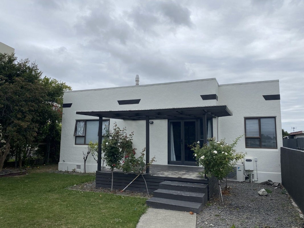 219 Wolseley Street, Mayfair, Hastings - Carousel 1