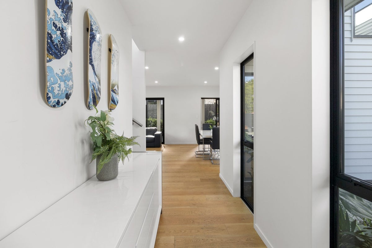 13B Sloane Street, Glen Innes, Auckland - Carousel 2