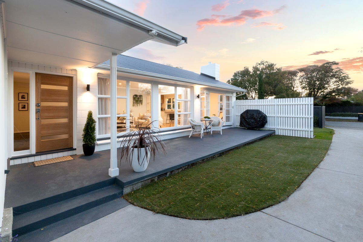 34 Deepdale Street, Burnside, Christchurch - Carousel 1