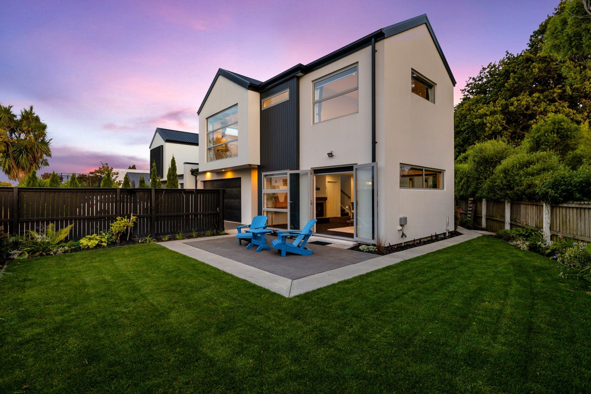 84 Westminster Street, St Albans, Christchurch - Carousel 2