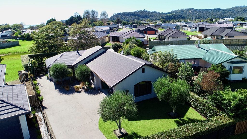 16 Protea Crescent, Whitianga, Whitianga - Carousel 1