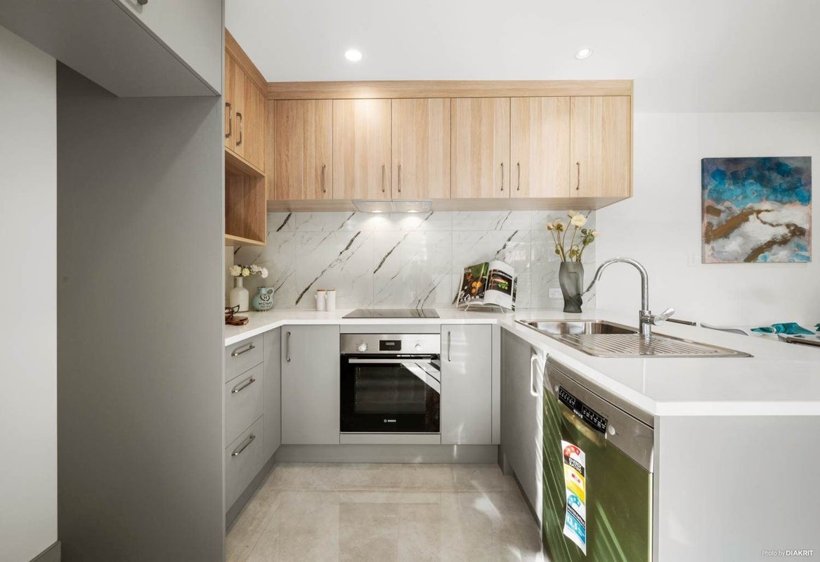 3/19 Buscomb Avenue, Henderson, Auckland - Carousel 2