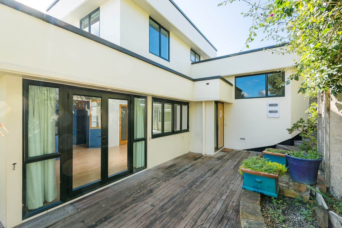 655 Beach Road, Rothesay Bay, Auckland - Carousel 2