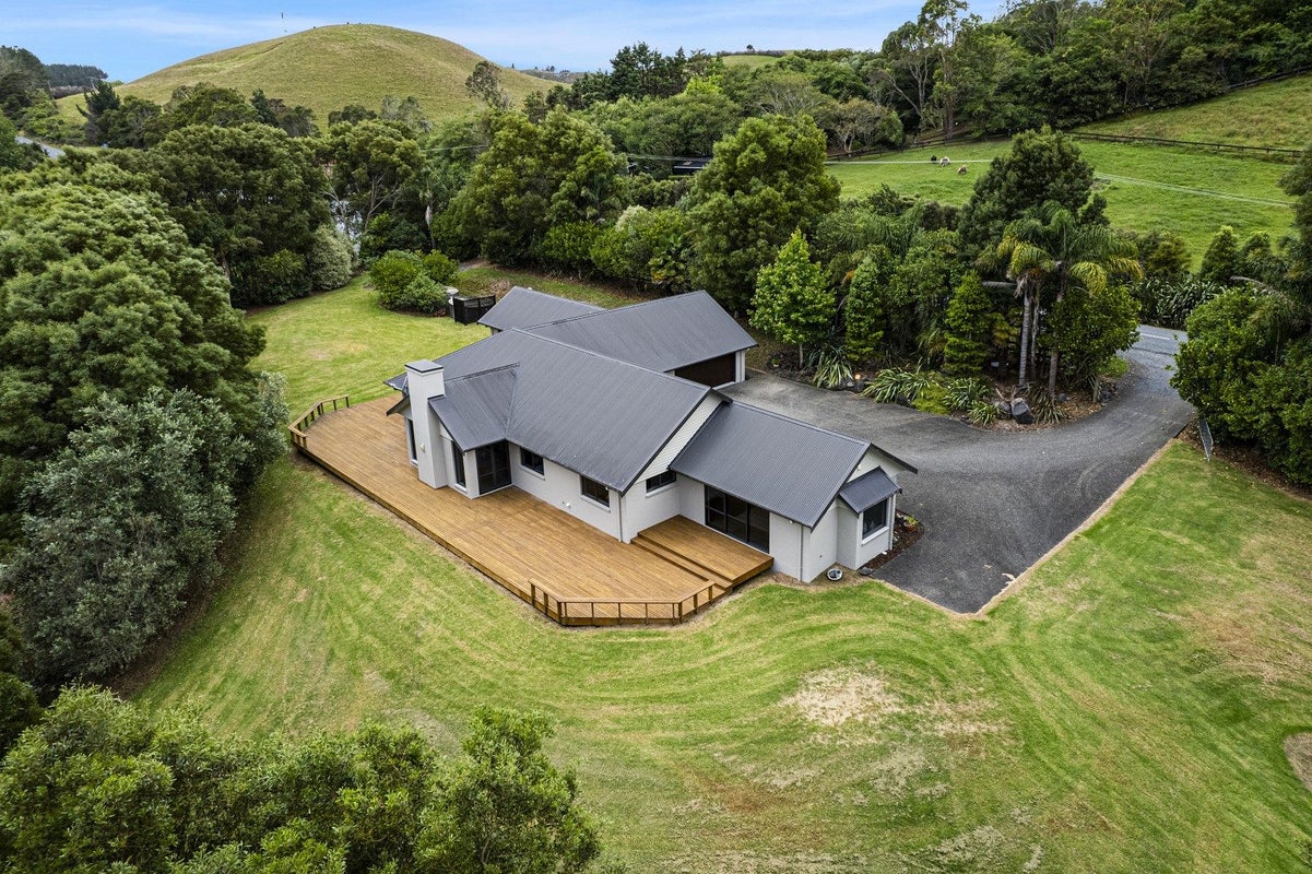 373 Pataua Road, WHAREORA, WHANGAREI - Carousel 2