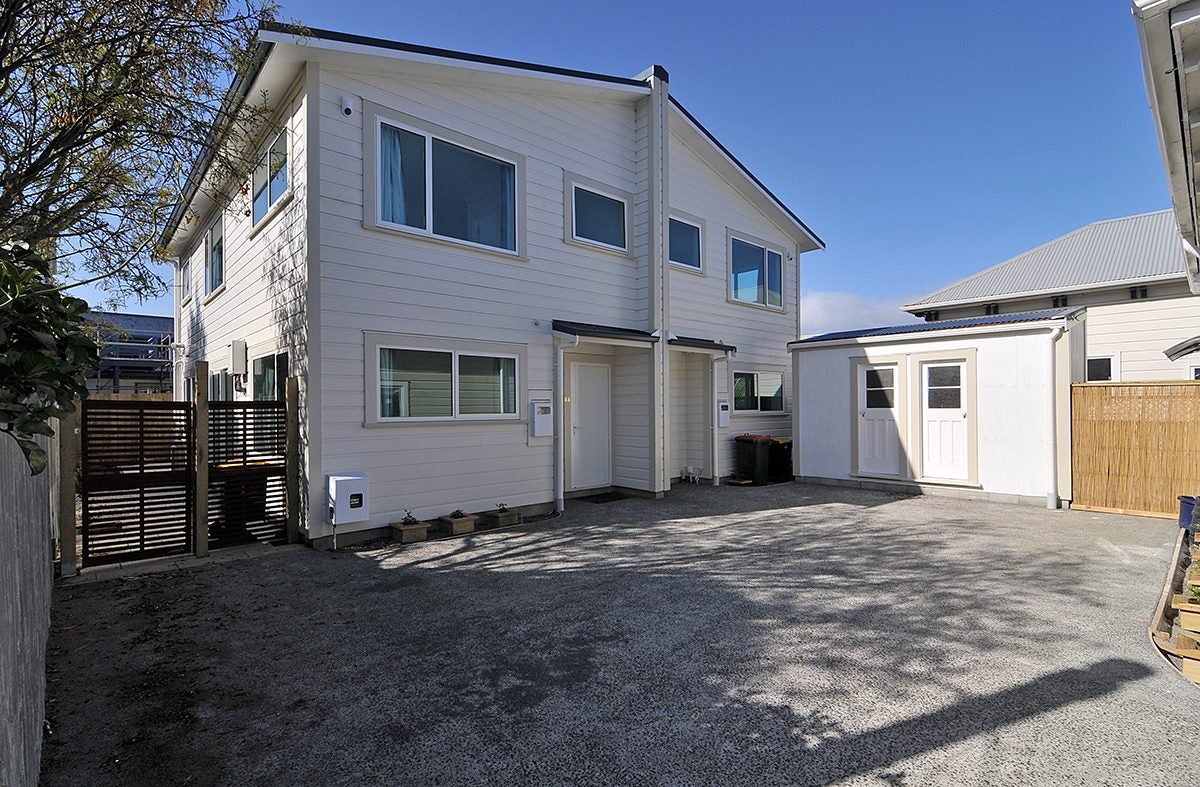 10A Te Wharepouri Street, Berhampore, Wellington - Carousel 1