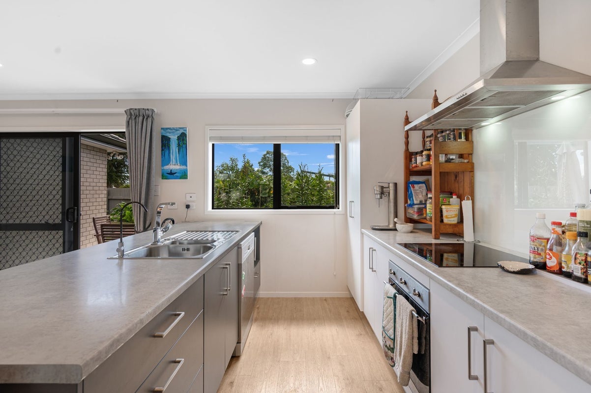 14A James Foley Avenue, Pirimai, Napier - Carousel 2