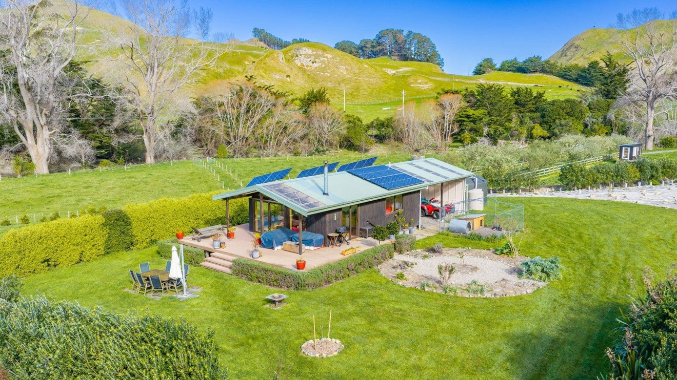 73 Mangakuri Road, Kairakau, Havelock North - Carousel 2