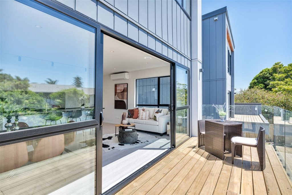 14C Firth Road, Torbay, Auckland - Carousel 1