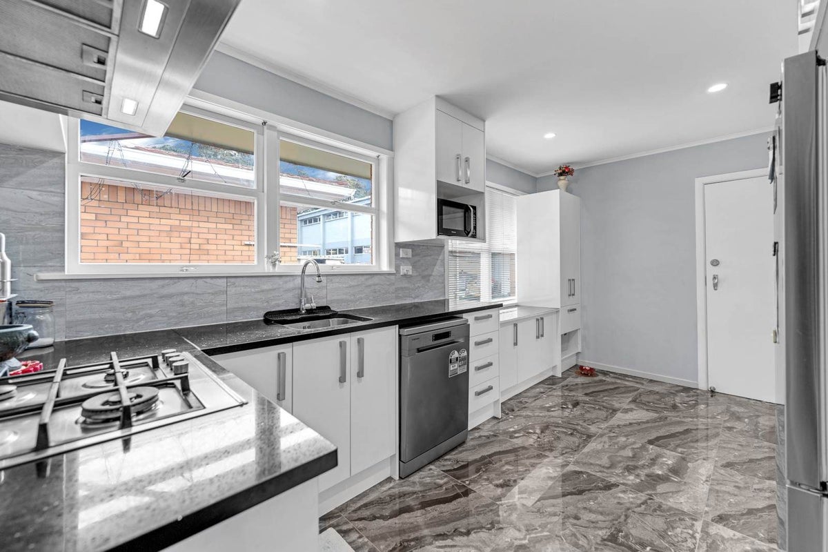 4/32 Wallace Road, Papatoetoe, Auckland - Carousel 2