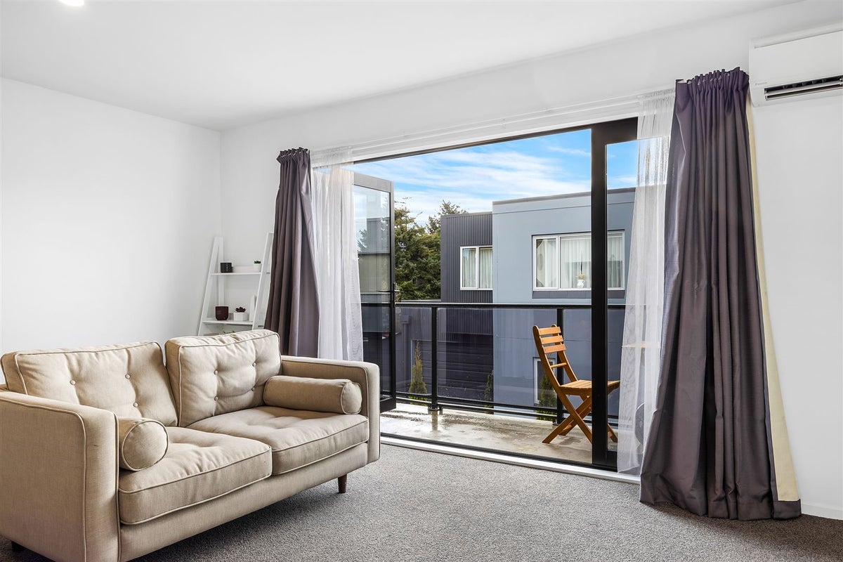 3 Walpole Street, Waltham, Christchurch - Carousel 2