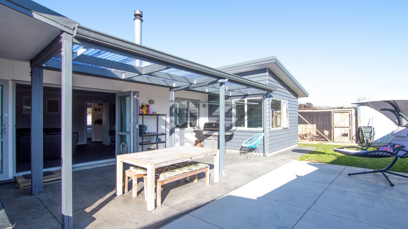18 Millbrook place, Ashhurst, Palmerston North - Carousel 1