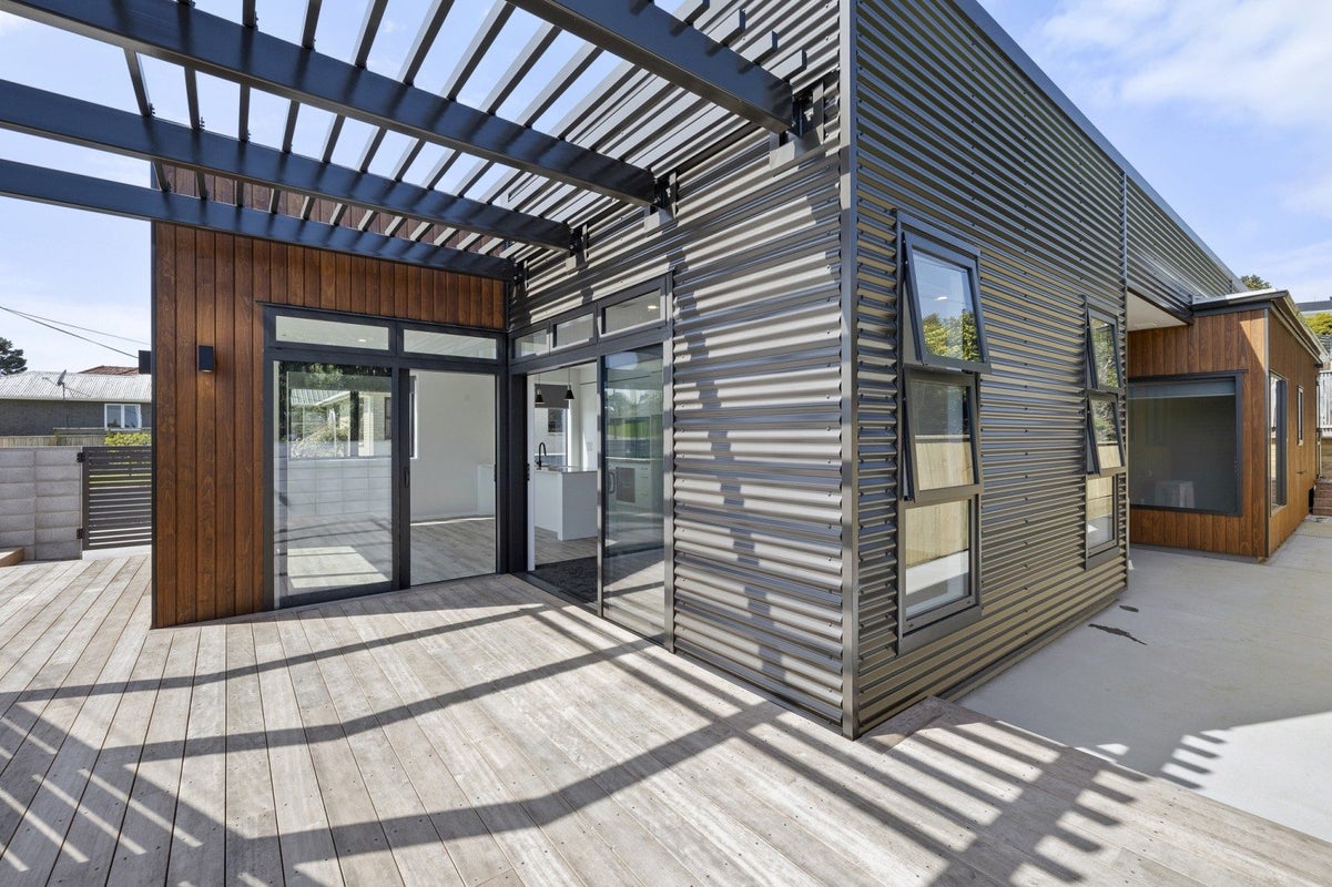 53 Pohutukawa Place, Bell Block, New Plymouth - Carousel 1