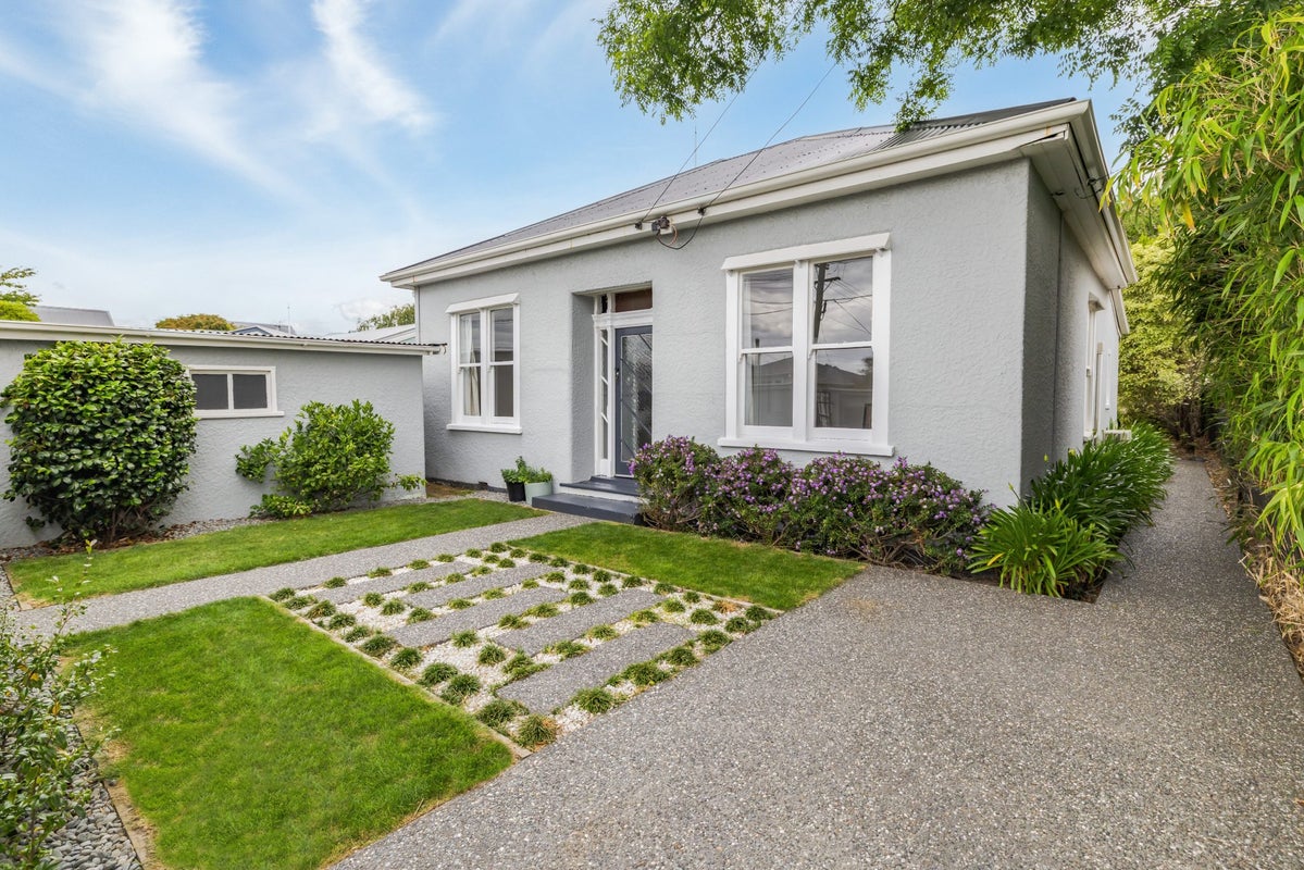 32 Gibbon Street, Sydenham, Christchurch - Carousel 1