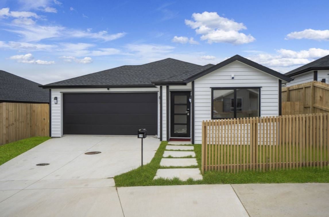 19 Koropupu Street, pukekohe, papakura - Carousel 1