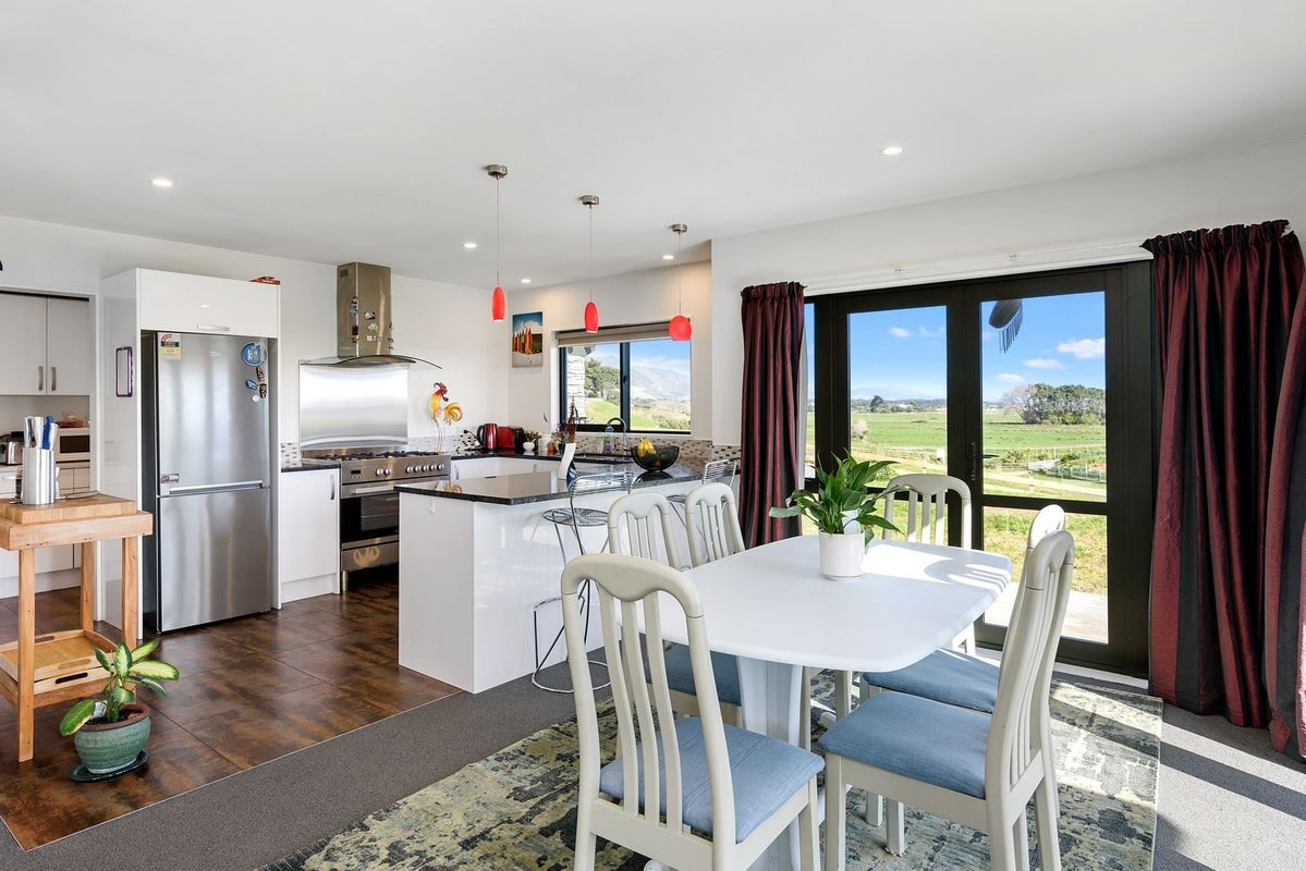 100 Harakeke Road, Te Horo - Carousel 2