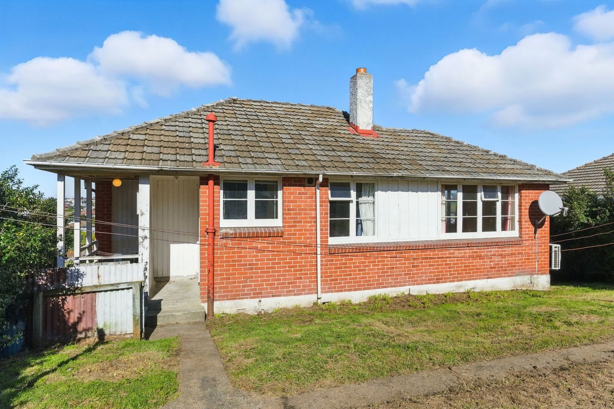 71 Columba Avenue, Calton Hill, Dunedin - Carousel 1