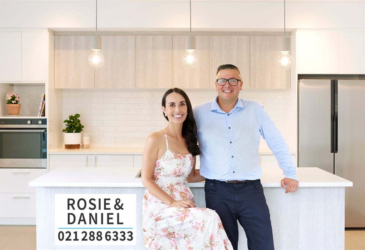 4 London Street, Te Atatu Peninsula, Auckland - Carousel 28