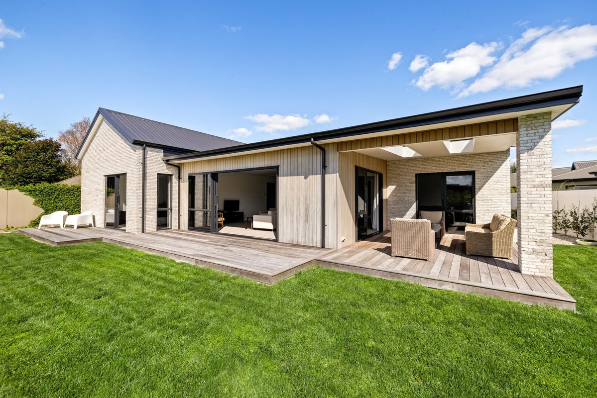 18 Winslow Court, Huntington, Hamilton - Carousel 29