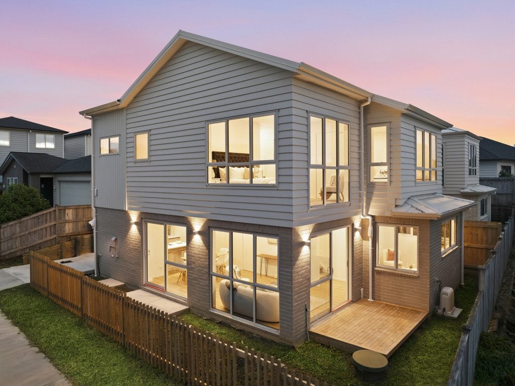 6A Kaimai Avenue, Massey, Auckland - Carousel 1