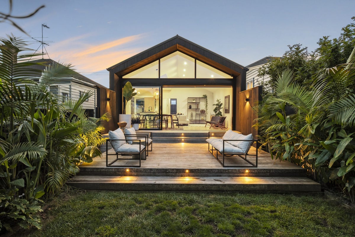 353 Onehunga Mall, Onehunga, Auckland - Carousel 2