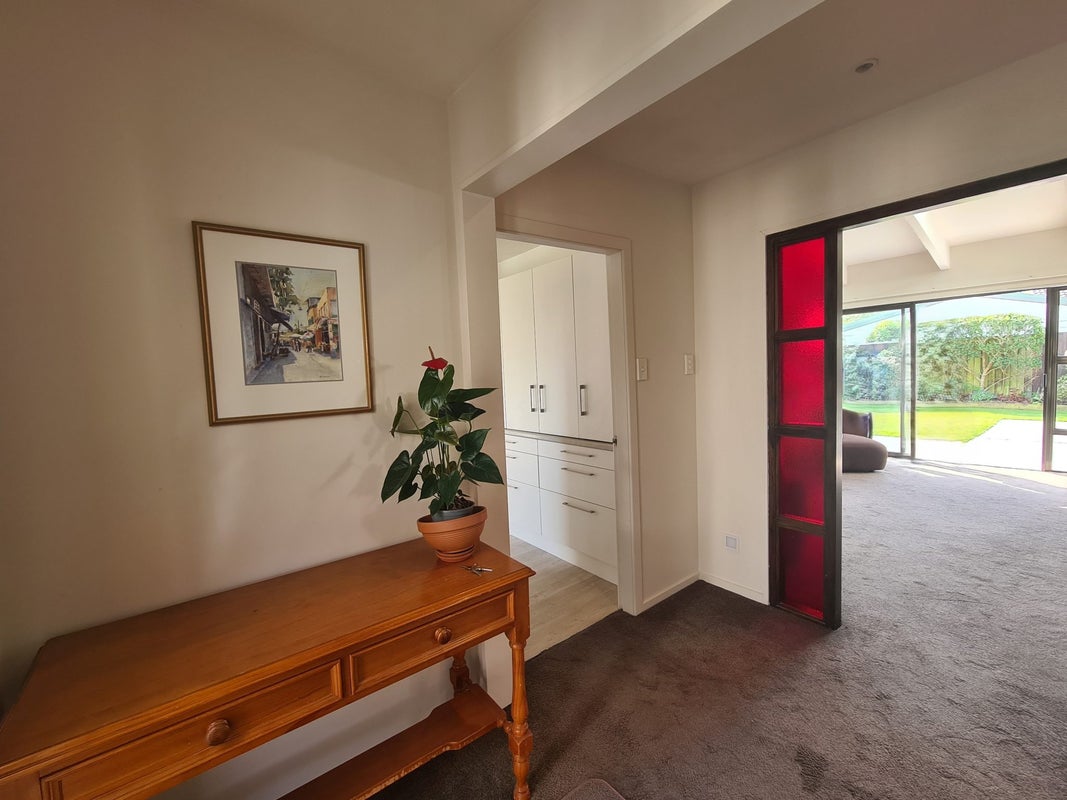 15 Applewood Place, Casebrook, Christchurch - Carousel 1