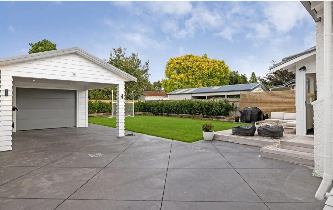 11 Miro Street, Takaro, Palmerston North - Carousel 20