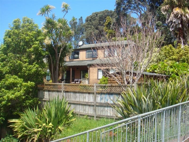 2/25 Glencoe Road, Browns Bay, Auckland - Carousel 2