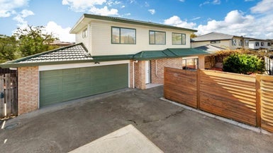 14 Ali Place, Ranui, Auckland - Carousel 1