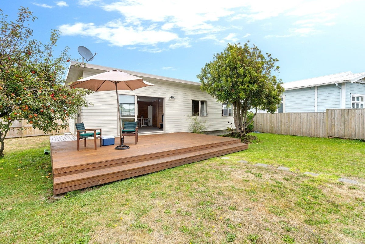 39 Kiharoa Street, Otaki Beach, Otaki - Carousel 1